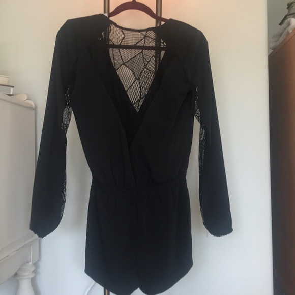 Parker Ross Lace Back Romper - Picture 6 of 8